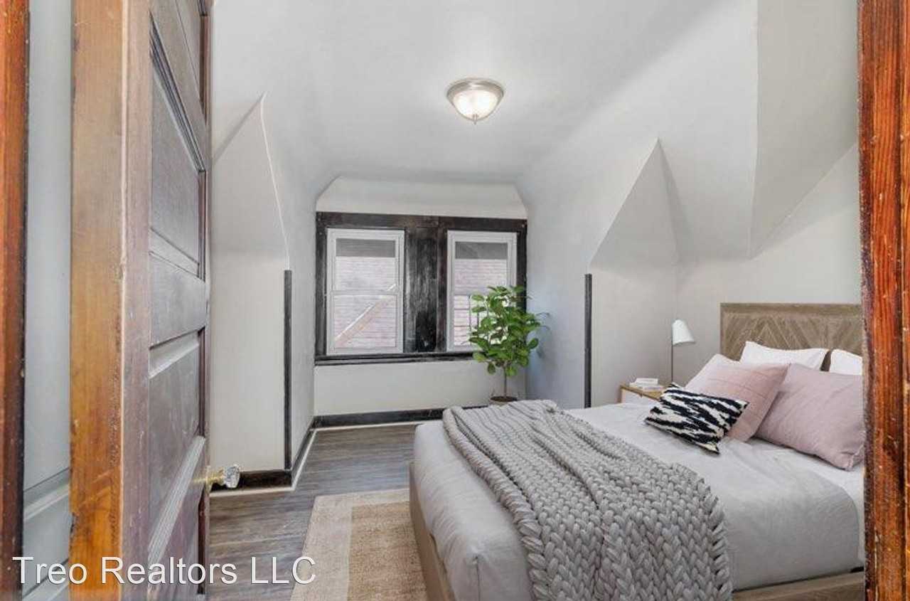 816 Windham Ave - Photo 2 of 5