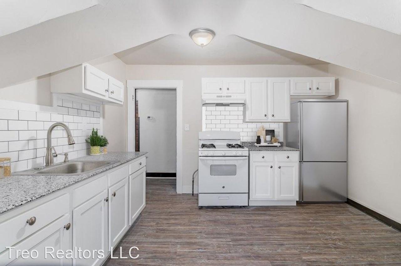 816 Windham Ave - Photo 3 of 5