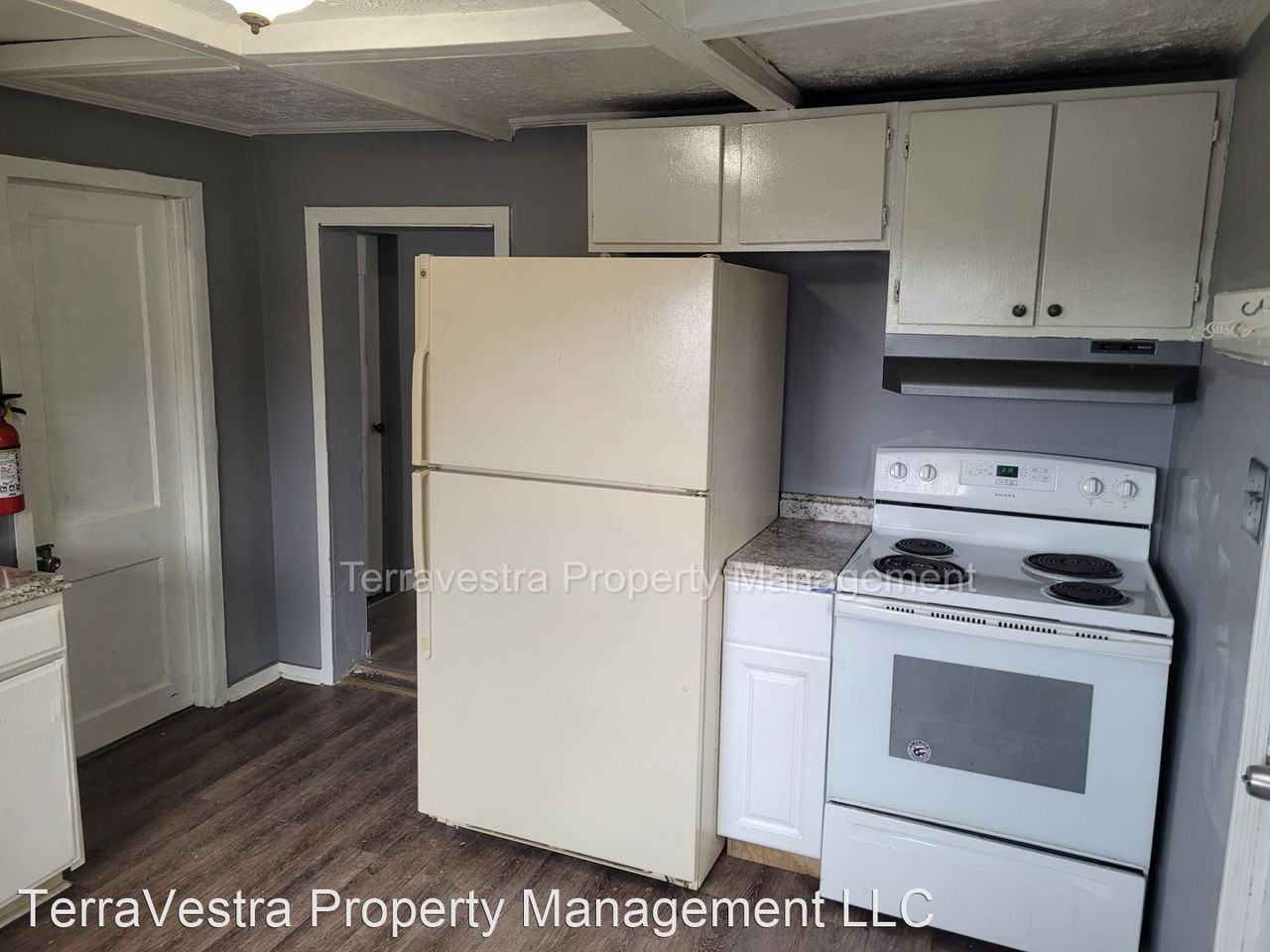 366 Main Street - Photo 3 of 22