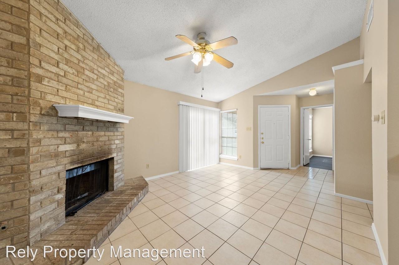 315 Greenlawn Blvd - Photo 3 of 30