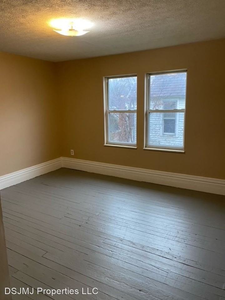 1724A Covert St - Photo 2 of 9