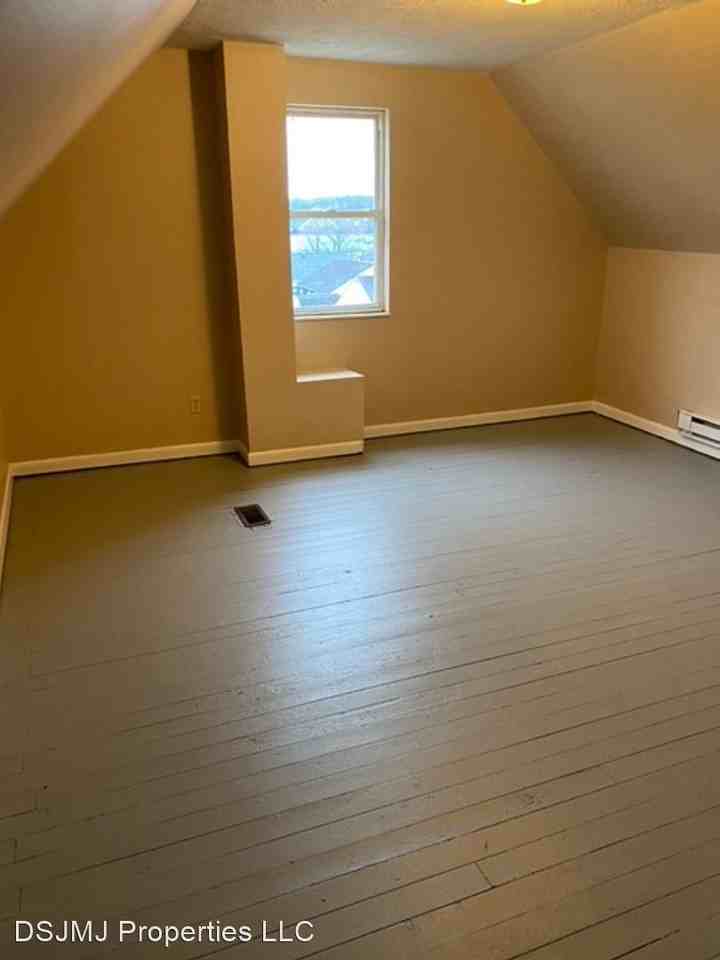 1724A Covert St - Photo 3 of 9