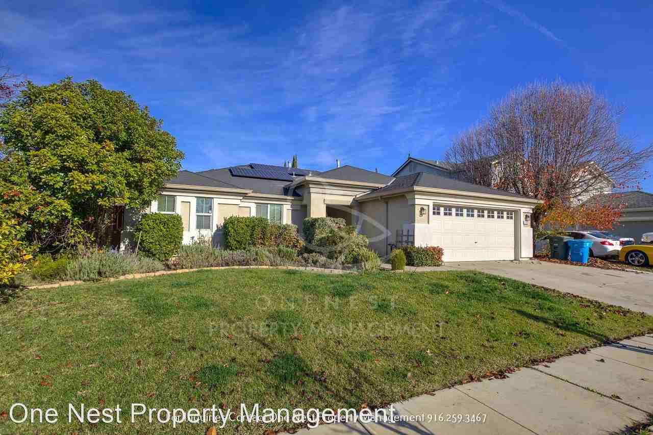 1669 Brookglen Dr - Photo 2 of 22