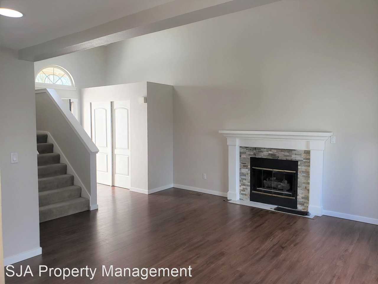 1224 Madrona Dr - Photo 3 of 32