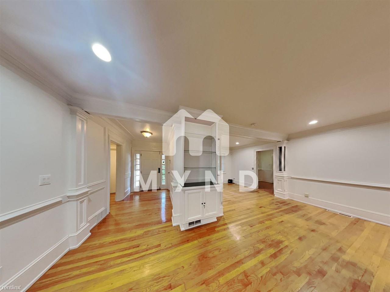 1205 Briar Hills Dr Ne - Photo 3 of 22