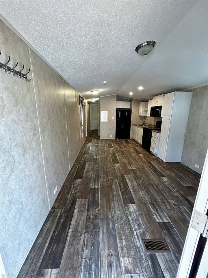 116 Countryside Ln - Photo 3 of 8