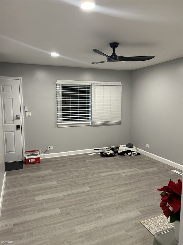 1324 Turnbull Dr - Photo 2 of 17