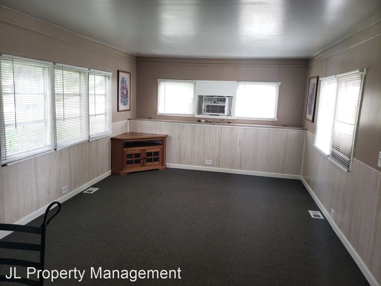 805 4th Street - Photo 3 of 13