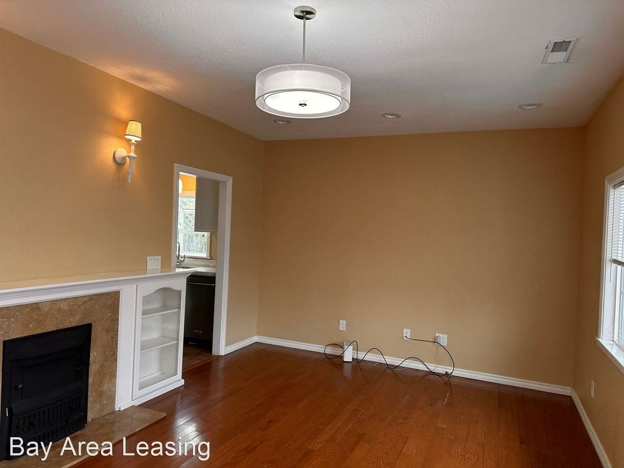 2424 Kingsland Ave - Photo 3 of 26