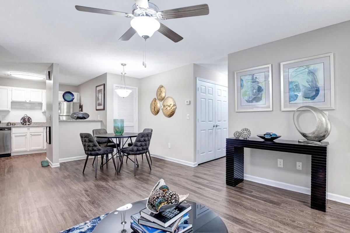 Bellingham - Photo 6 of 31