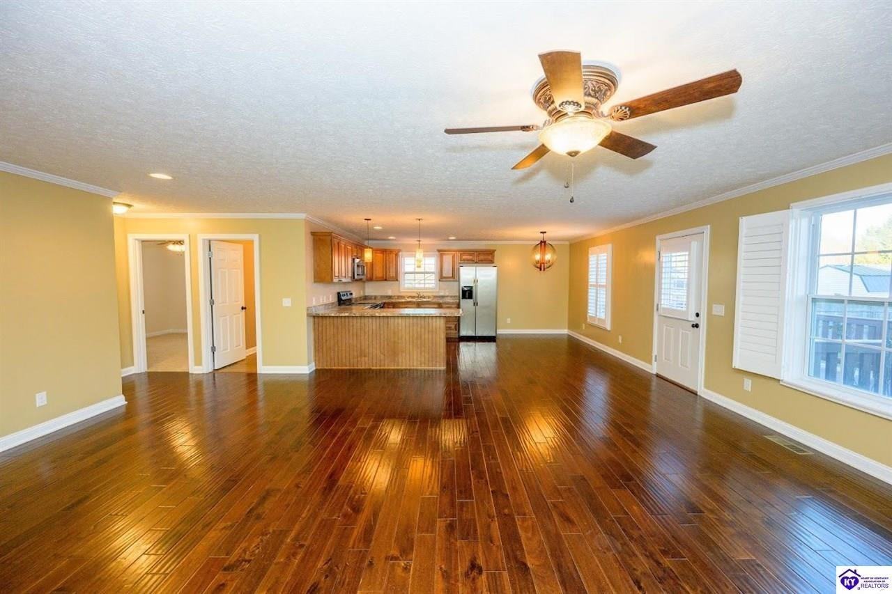 324 Graceland Trl - Photo 5 of 21