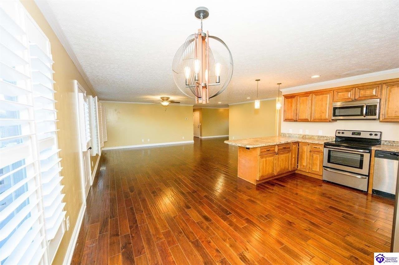 324 Graceland Trl - Photo 7 of 21