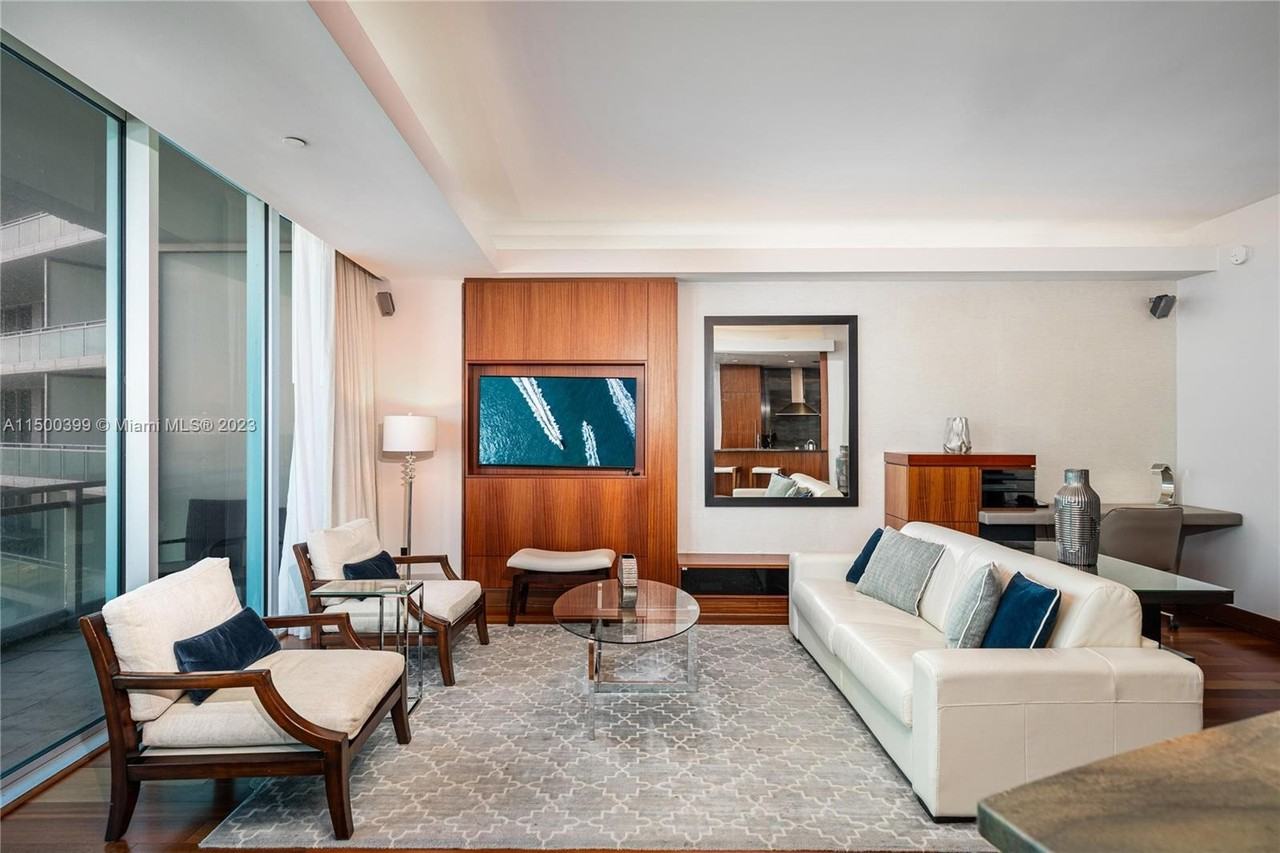 10295 Collins Ave #1217 - Photo 4 of 27