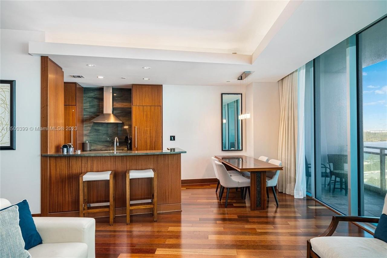 10295 Collins Ave #1217 - Photo 5 of 27