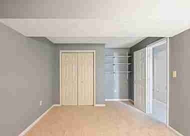 6230 Oaklawn Ln - Photo 3 of 10