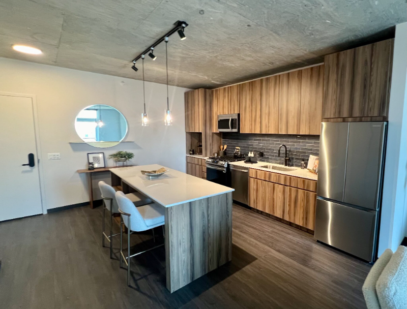 1628 W Washington Blvd #1305 - Photo 2 of 10