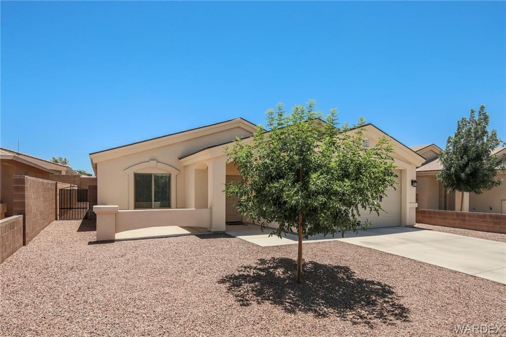 2728 Emerson Ave, Kingman, AZ 86401 3 Bedroom House for 1,450/month