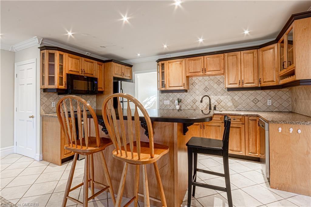 3225 Spruce Avenue - Photo 3 of 5