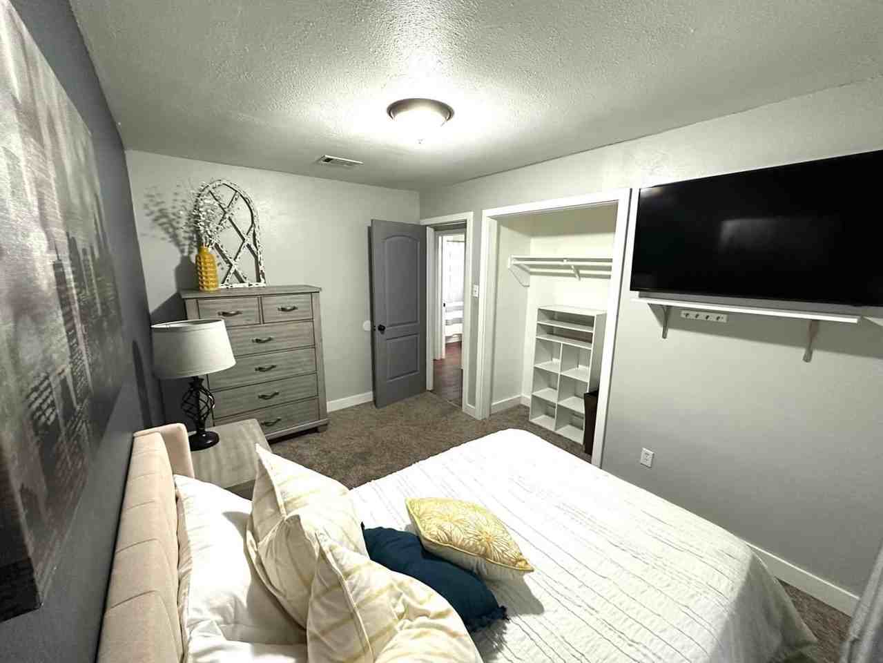 112 Lorie Street - Photo 2 of 5