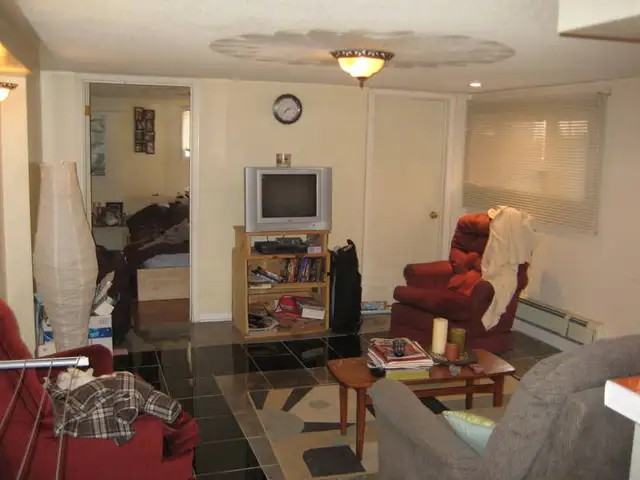 459 Echo Drive - Photo 2 of 8