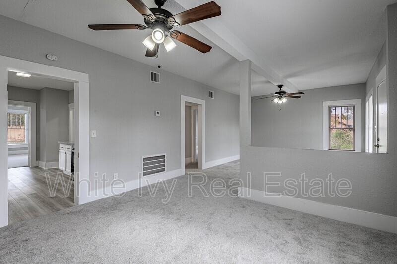 200 W Caroline St #A - Photo 4 of 31