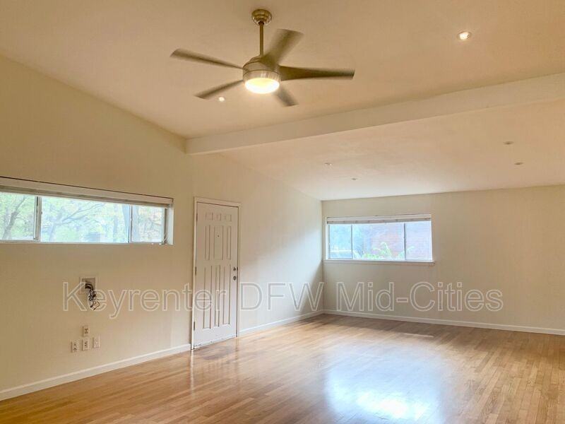 501 Nottingham Dr - Photo 3 of 27