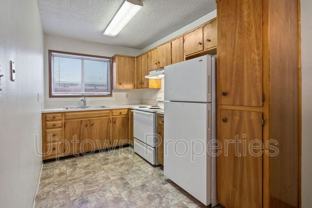 8029 Ne Flanders St - Photo 1 of 1
