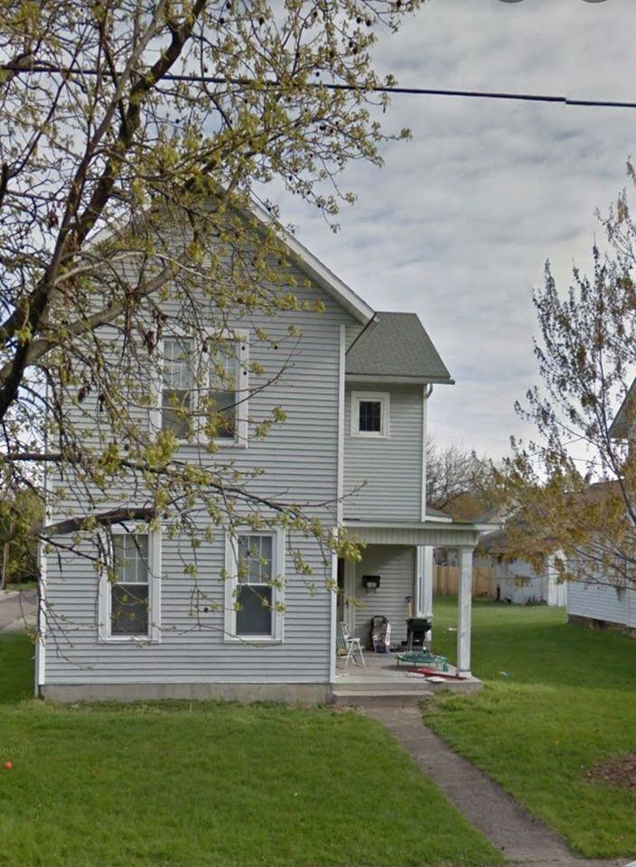 202 W Locust St WESTLOCUST, Newark, OH 43055 4 Bedroom House for