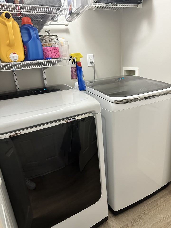 919 Woodland Ridge Cir #NA - Photo 2 of 45