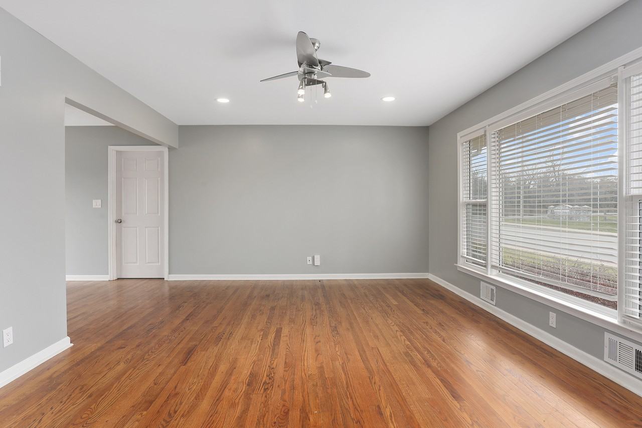 1306 Sw 3rd St #1 - Photo 4 of 41