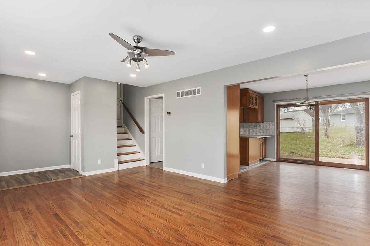 1306 Sw 3rd St #1 - Photo 6 of 41