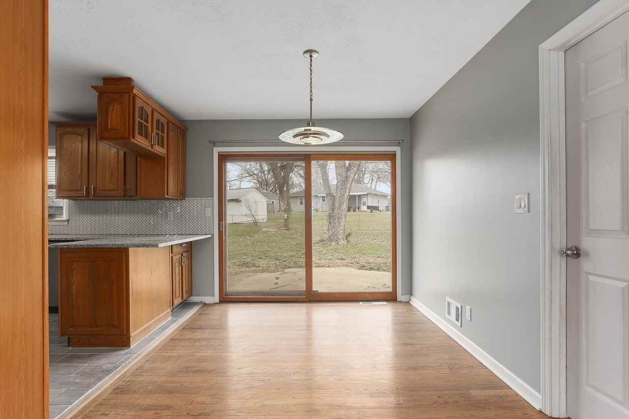 1306 Sw 3rd St #1 - Photo 7 of 41