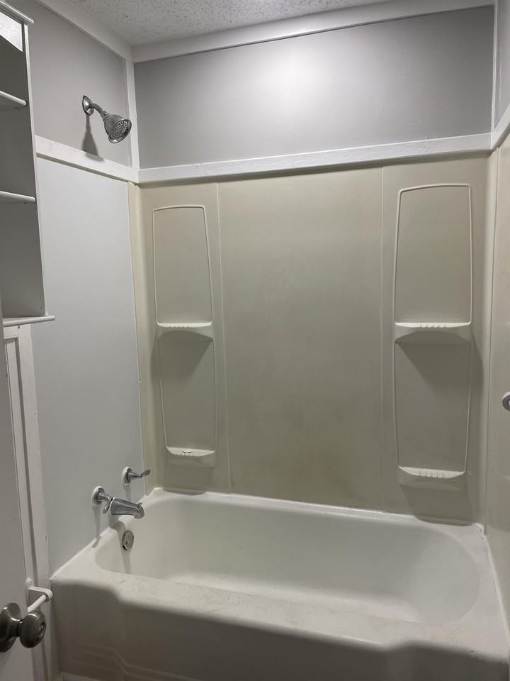 11408 E 59th St #1 - Photo 6 of 11