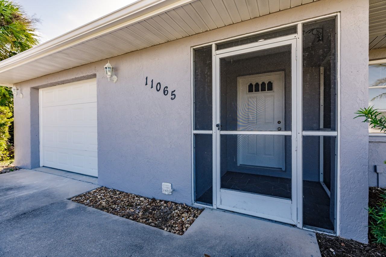 11065 Waterford Ave #1 - Photo 3 of 36