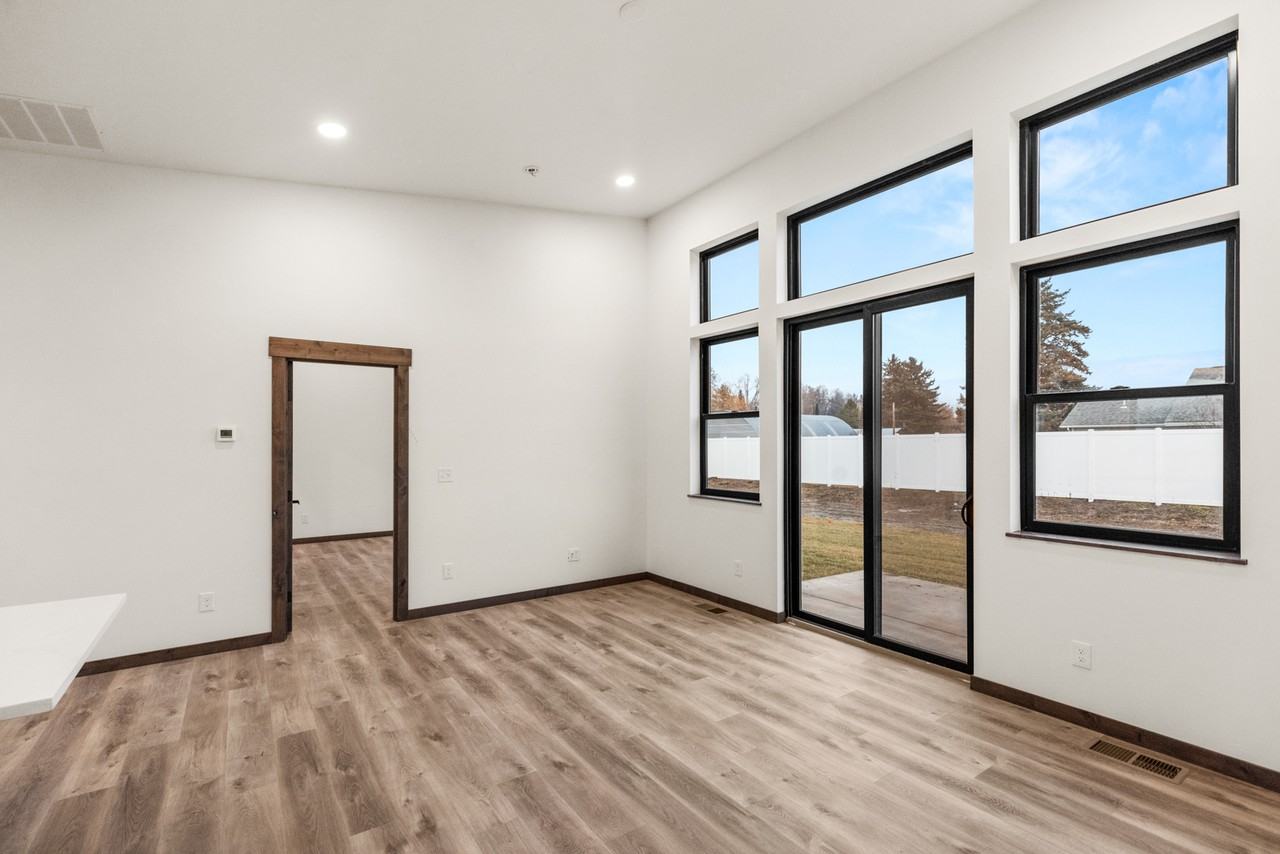 1540 Trumble Creek Rd #3 - Photo 4 of 10