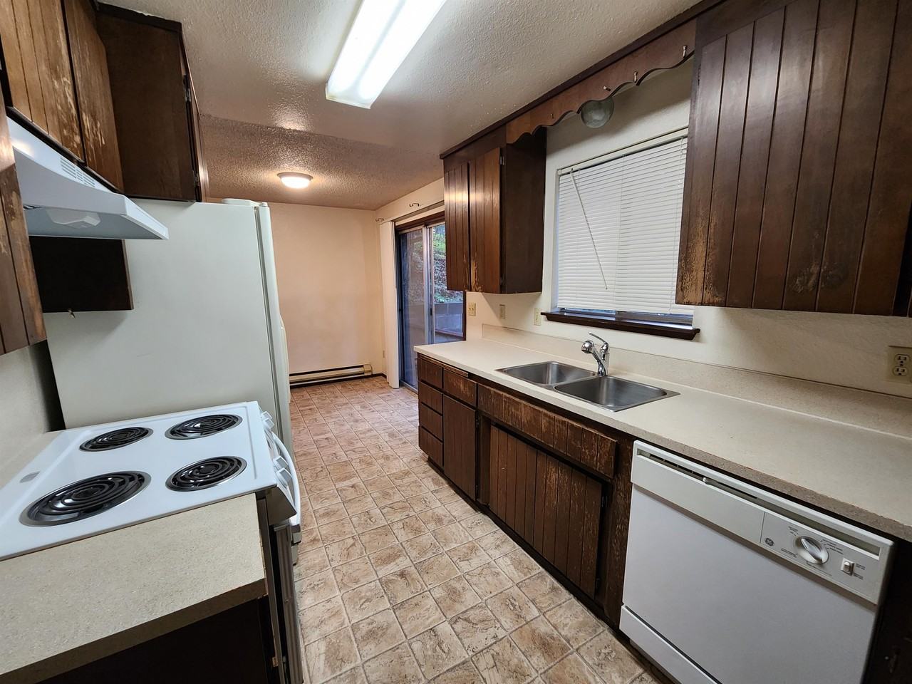 6833B 20th Ave Se #6833B - Photo 3 of 10