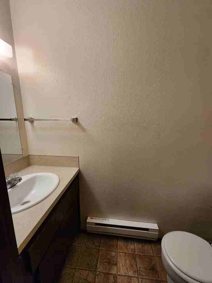 6833B 20th Ave Se #6833B - Photo 4 of 10