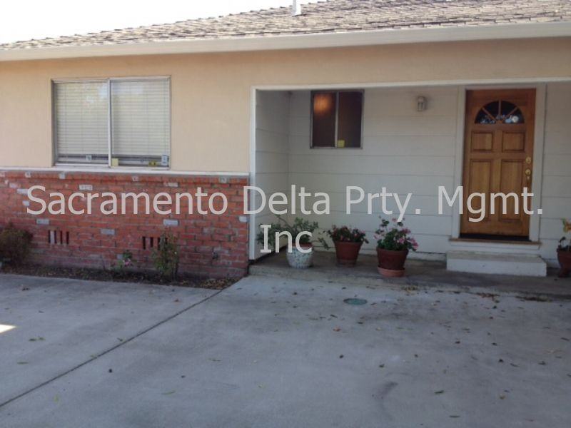 626 Main Ave - Photo 2 of 12