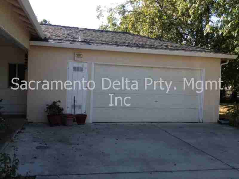 626 Main Ave - Photo 3 of 12