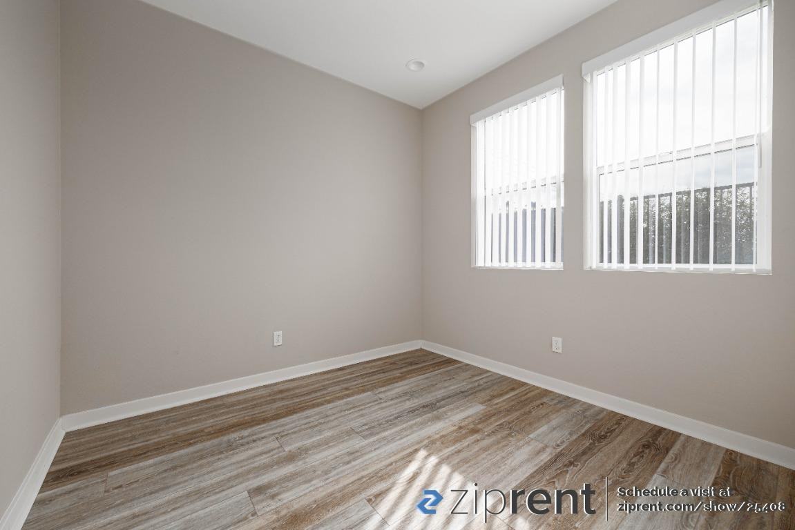 2572 S Escondido Blvd #802 - Photo 2 of 22