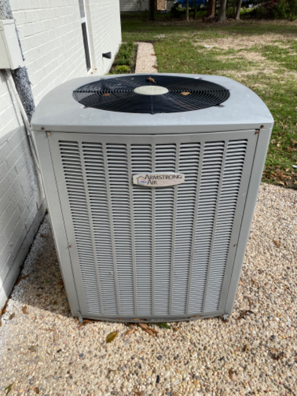 100 Country Club Dr - Photo 2 of 18