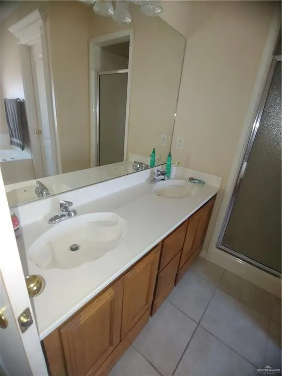 807 Tara Dr - Photo 5 of 18