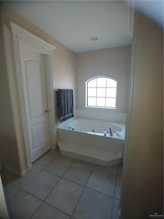 807 Tara Dr - Photo 7 of 18