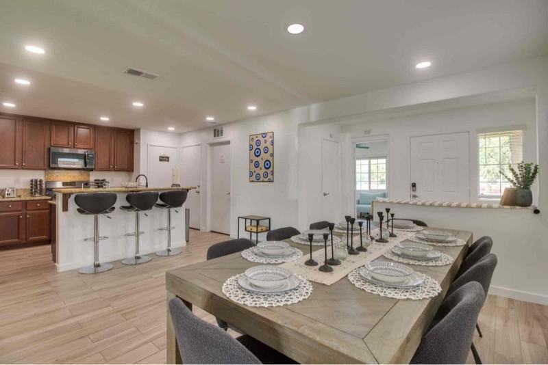 84105 Tramonto Way - Photo 2 of 13