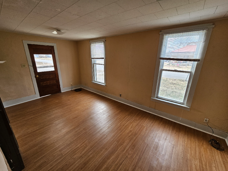 1022 Carolina St - Photo 2 of 6