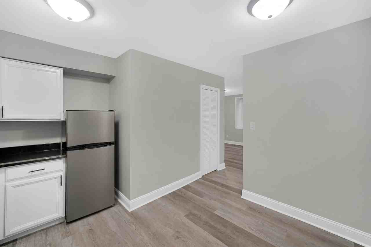 215 East Street - 4 #4 - Photo 3 of 12
