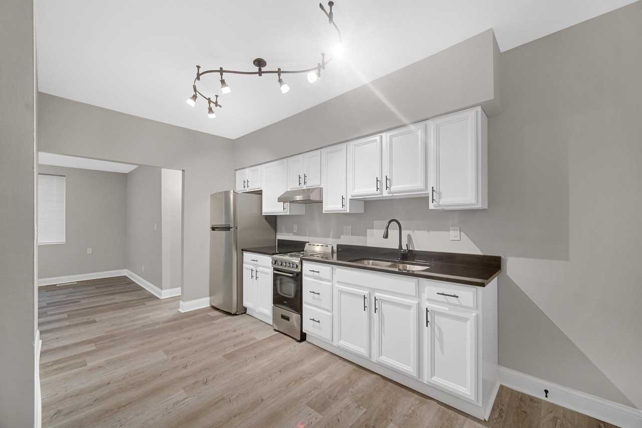 215 East Street - 9 #9 - Photo 2 of 12