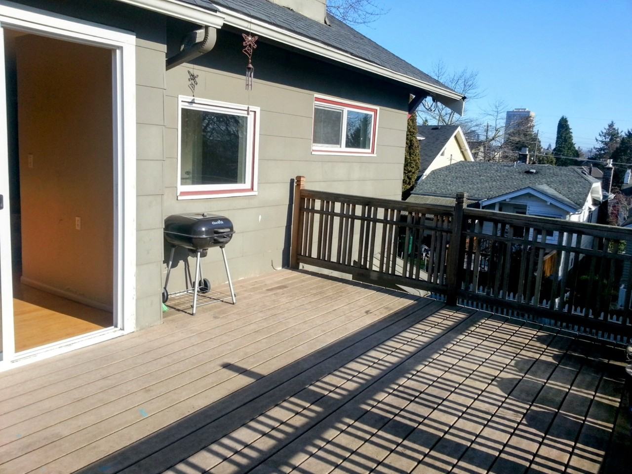 107 Ne 43rd St #2 - Photo 3 of 16