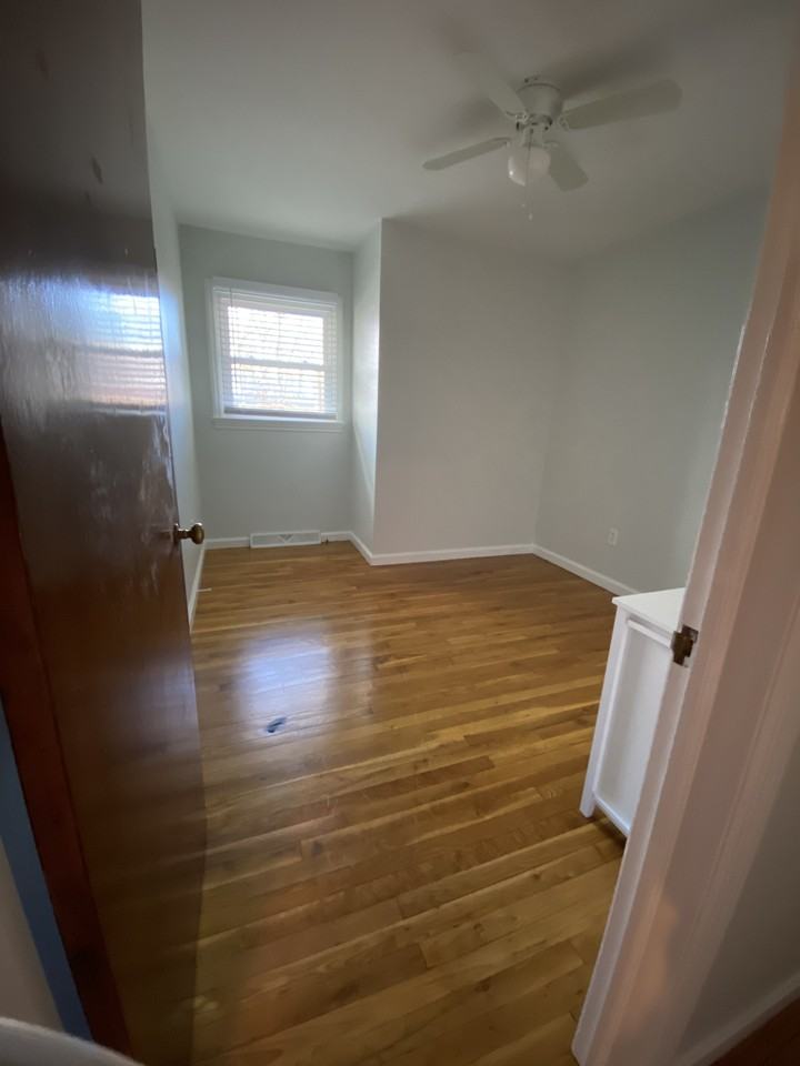 406 Arch St #NA - Photo 3 of 10