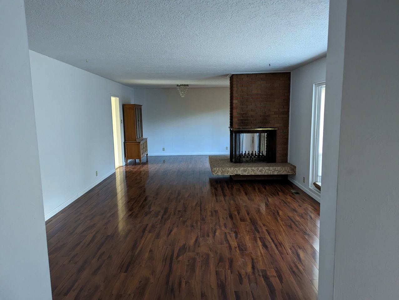 816 Leroy Pl #NA - Photo 2 of 6